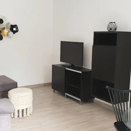 Casa Mirlo - Peaceful Home With Garden & Terrace In Central Lanzarote アパート *