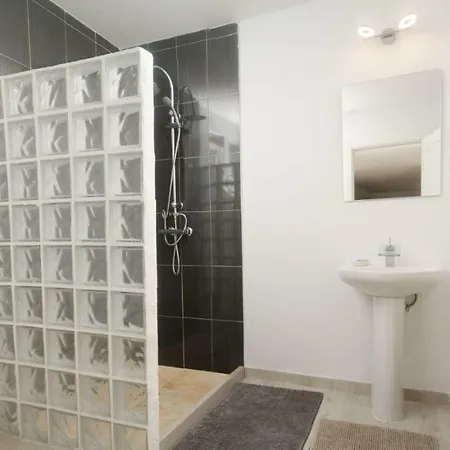 Apartmán Mirlo Rooms Lanzarote - Garden, Terrace & Shared Kitchen - Macaronesiahomes